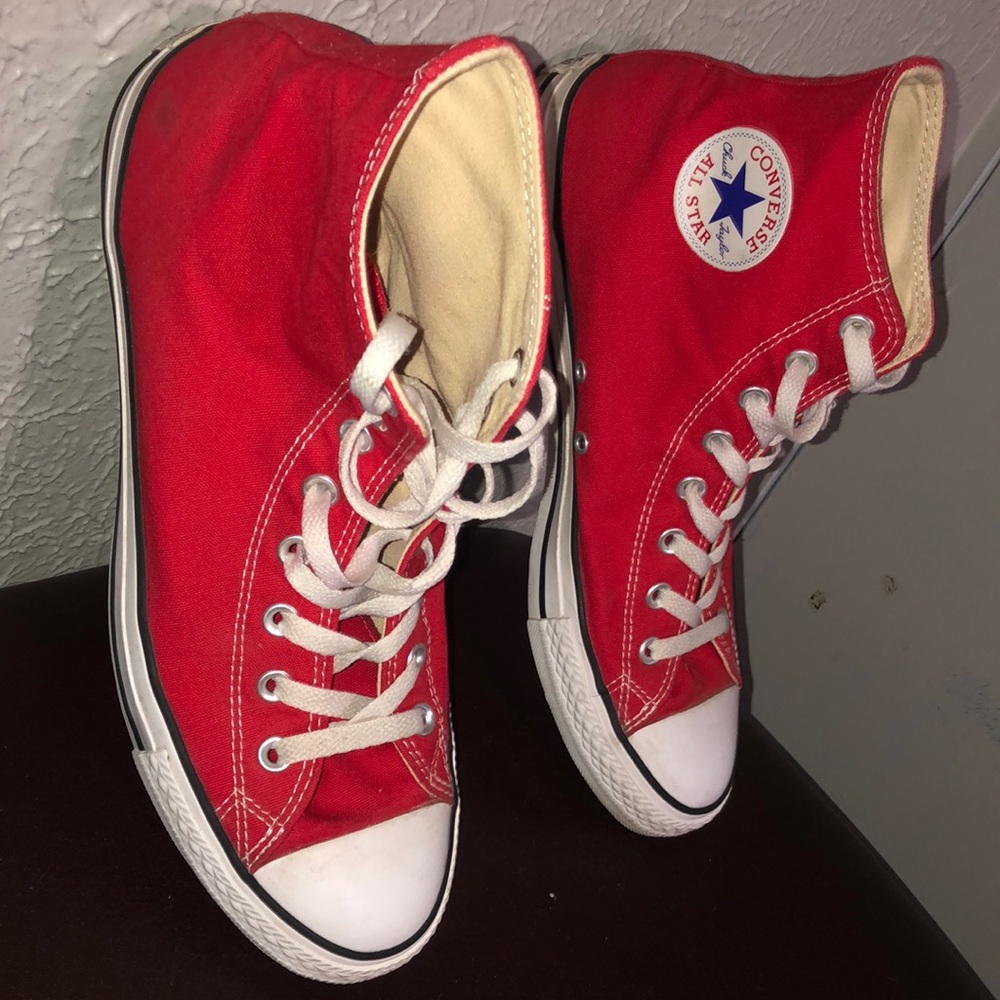 Selling this red converse!